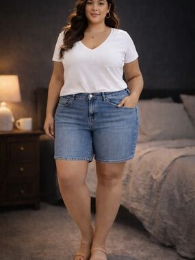 Levi Blues Jean Shorts Plus Size 24